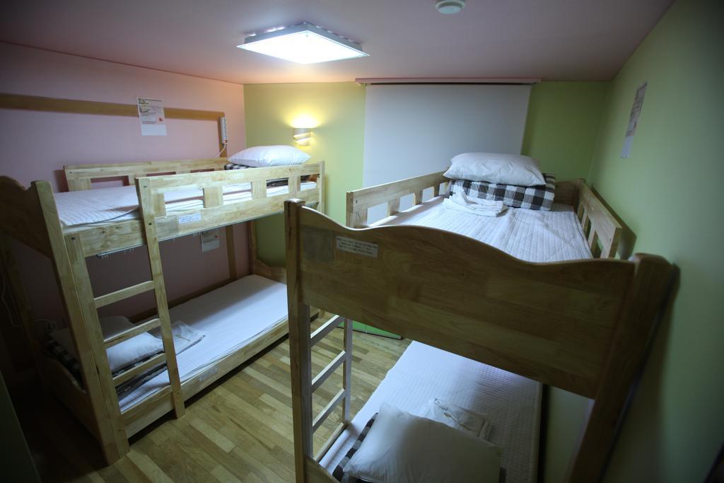 Hostel Lyndon Jeju by Rom bilde