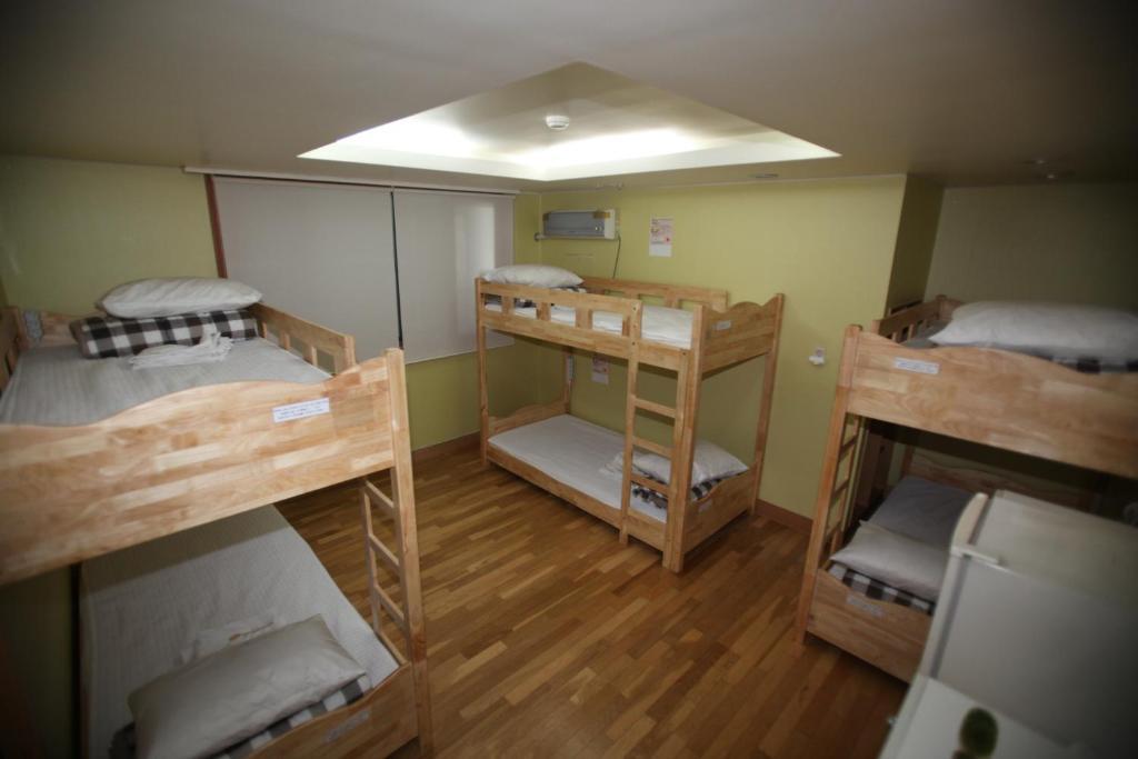 Hostel Lyndon Jeju by Rom bilde